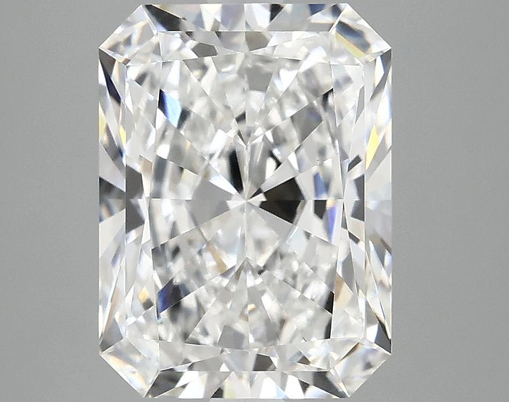 4.19 Carat Radiant Shaped Excellent Cut VVS2 IGI Certified Lab Grown Diamond