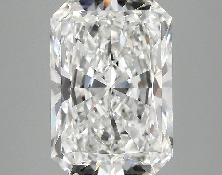 3.88 Carat Radiant Shaped Ideal Cut VVS2 IGI Certified Lab Grown Diamond