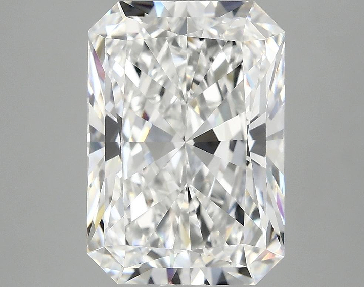 4.09 Carat Radiant Shaped Ideal Cut VVS2 IGI Certified Lab Grown Diamond
