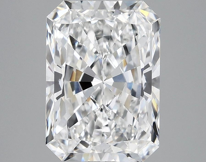 3.1 Carat Radiant Shaped Ideal Cut VVS2 IGI Certified Lab Grown Diamond