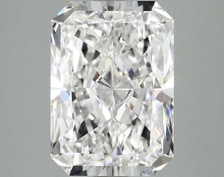 3.07 Carat Radiant Shaped Ideal Cut VS1 IGI Certified Lab Grown Diamond