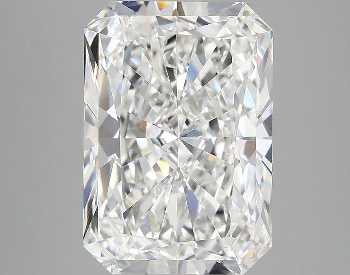 4.2 Carat Radiant Shaped Ideal Cut VS1 IGI Certified Lab Grown Diamond
