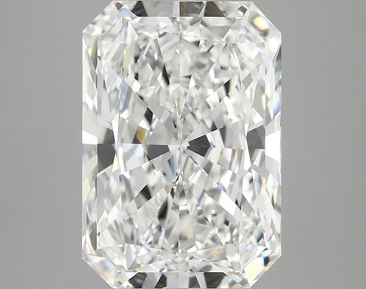 3.91 Carat Radiant Shaped Ideal Cut VVS2 IGI Certified Lab Grown Diamond