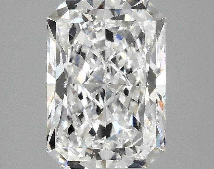 2.85 Carat Radiant Shaped Ideal Cut VS1 IGI Certified Lab Grown Diamond