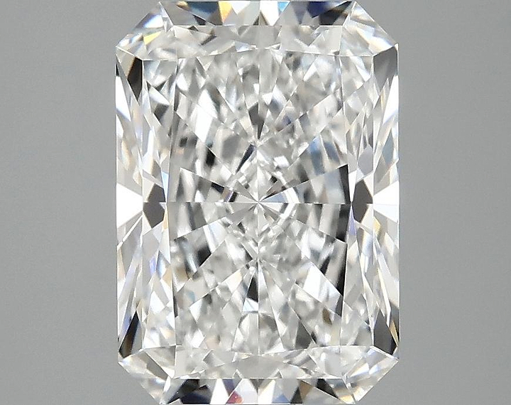 3.09 Carat Radiant Shaped Ideal Cut VVS2 IGI Certified Lab Grown Diamond
