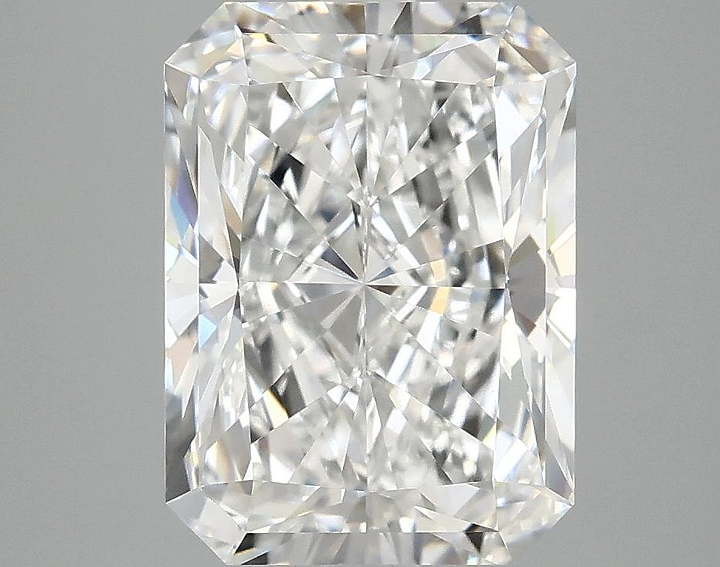 4.05 Carat Radiant Shaped Excellent Cut VVS2 IGI Certified Lab Grown Diamond