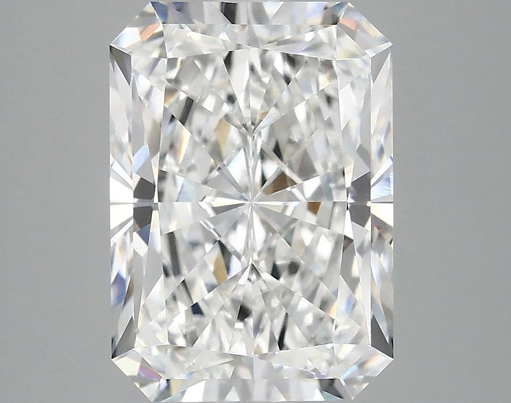 4.05 Carat Radiant Shaped Ideal Cut VVS2 IGI Certified Lab Grown Diamond
