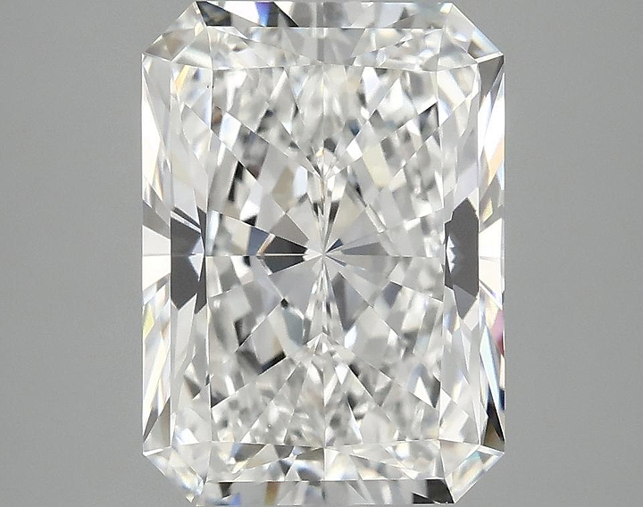 3.93 Carat Radiant Shaped Ideal Cut VVS2 IGI Certified Lab Grown Diamond