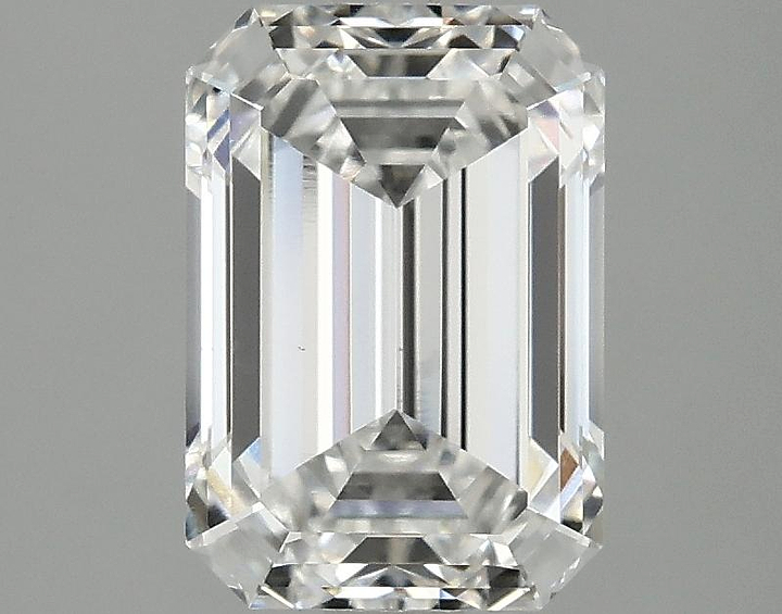 2.5 Carat Emerald Shaped Ideal Cut VS2 IGI Certified Lab Grown Diamond