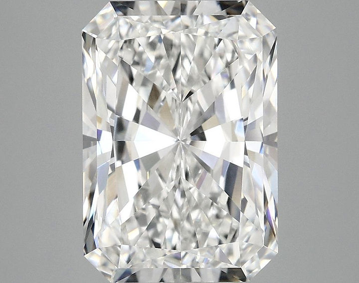4.1 Carat Radiant Shaped Ideal Cut VVS2 IGI Certified Lab Grown Diamond