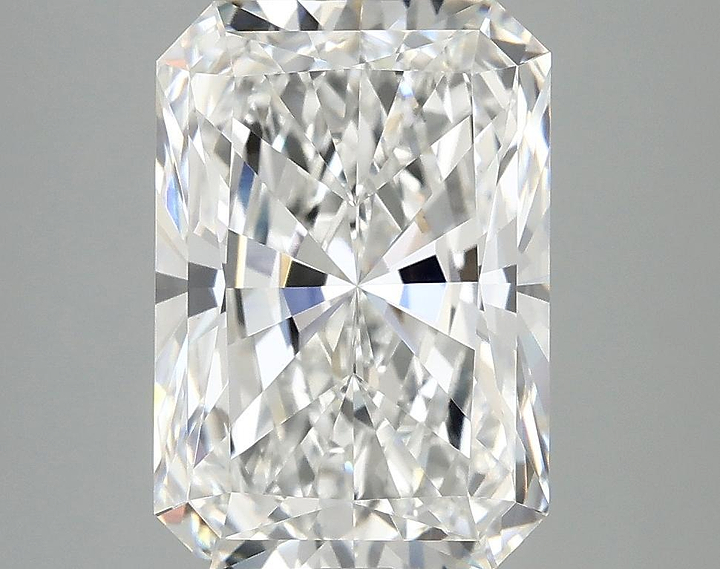 4.09 Carat Radiant Shaped Ideal Cut VVS2 IGI Certified Lab Grown Diamond