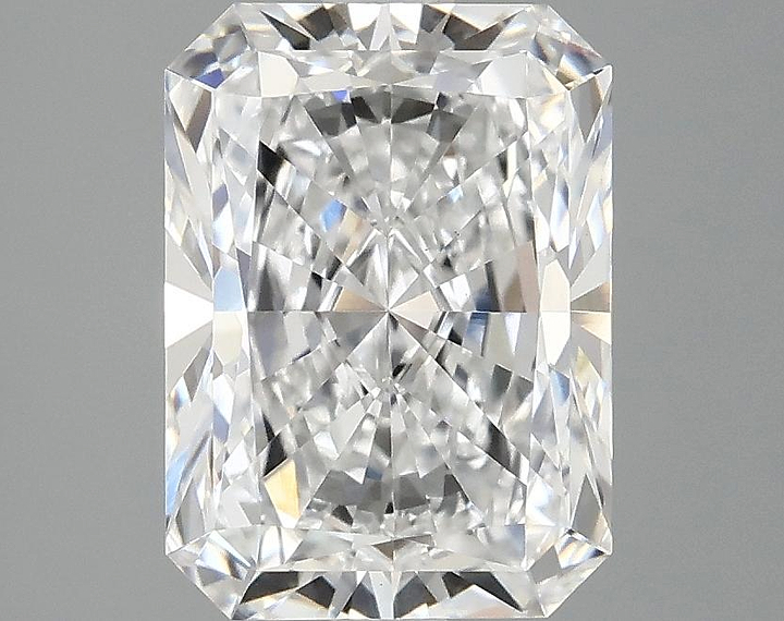 2.87 Carat Radiant Shaped Excellent Cut VS1 IGI Certified Lab Grown Diamond