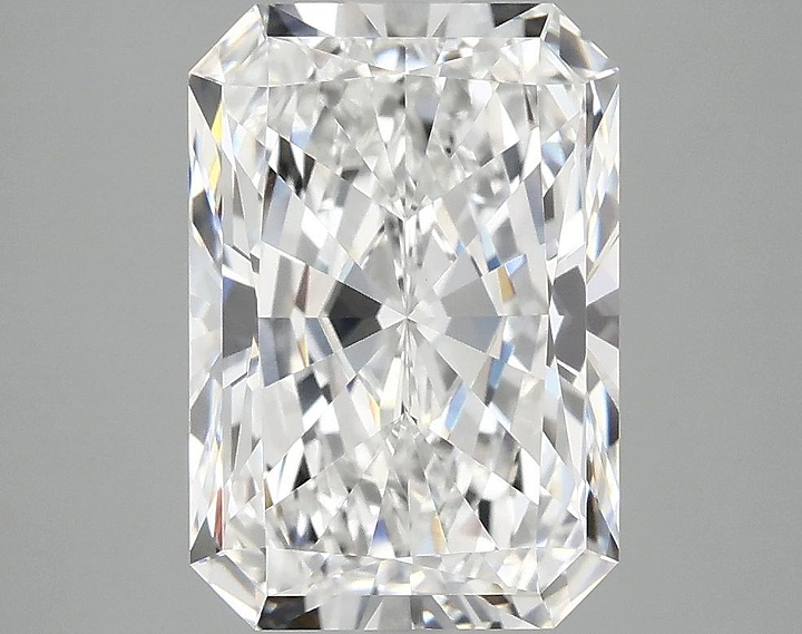 3.9 Carat Radiant Shaped Ideal Cut VVS2 IGI Certified Lab Grown Diamond