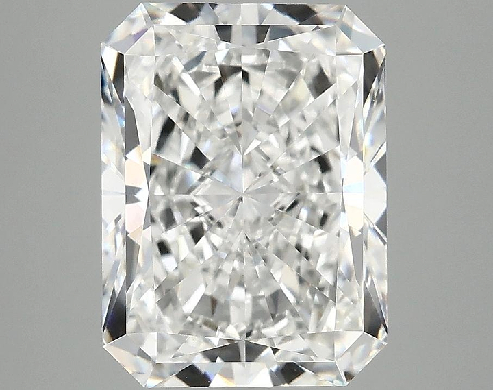 3.84 Carat Radiant Shaped Excellent Cut VS1 IGI Certified Lab Grown Diamond