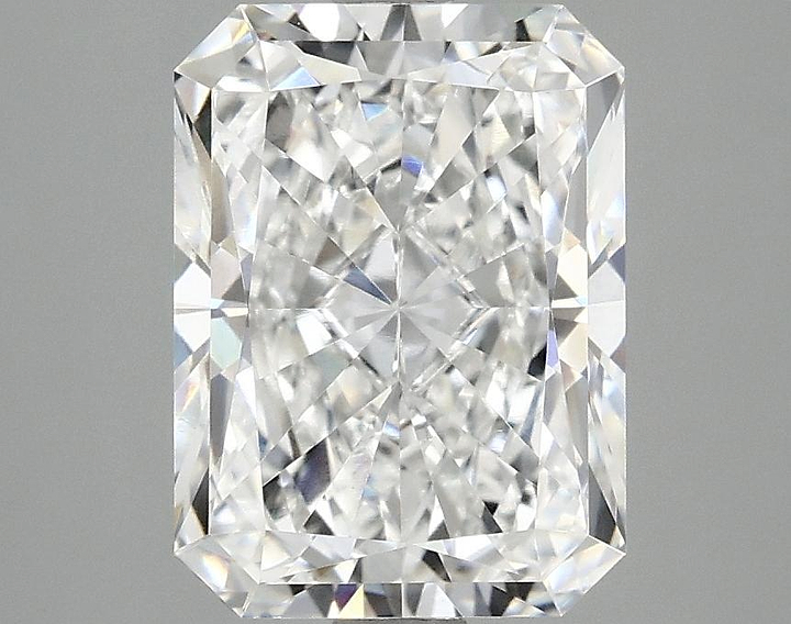 3.02 Carat Radiant Shaped Excellent Cut VS1 IGI Certified Lab Grown Diamond