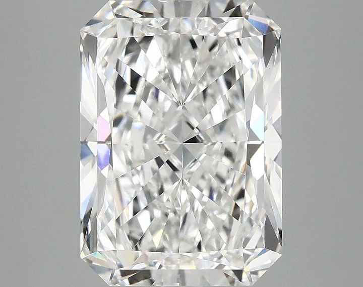 4.14 Carat Radiant Shaped Ideal Cut VVS2 IGI Certified Lab Grown Diamond