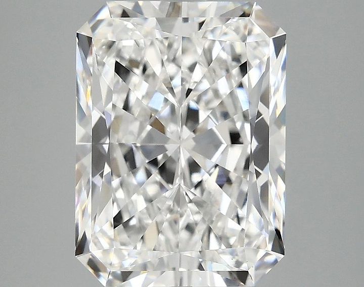 3.91 Carat Radiant Shaped Excellent Cut VS1 IGI Certified Lab Grown Diamond