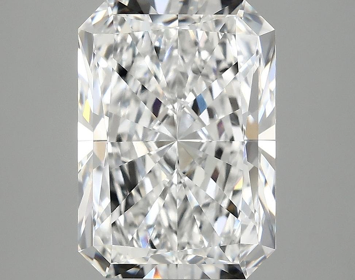 4.16 Carat Radiant Shaped Ideal Cut VVS2 IGI Certified Lab Grown Diamond