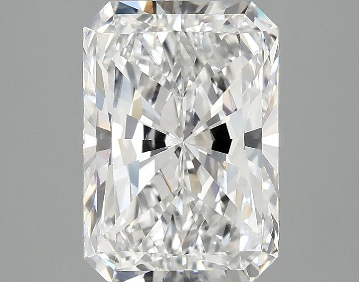 2.89 Carat Radiant Shaped Ideal Cut VVS2 IGI Certified Lab Grown Diamond