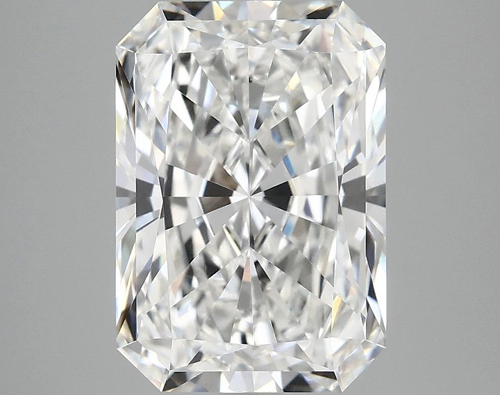 4.1 Carat Radiant Shaped Ideal Cut VVS2 IGI Certified Lab Grown Diamond
