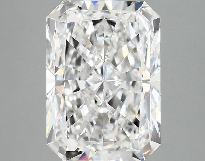 4.02 Carat Radiant Shaped Ideal Cut VVS2 IGI Certified Lab Grown Diamond