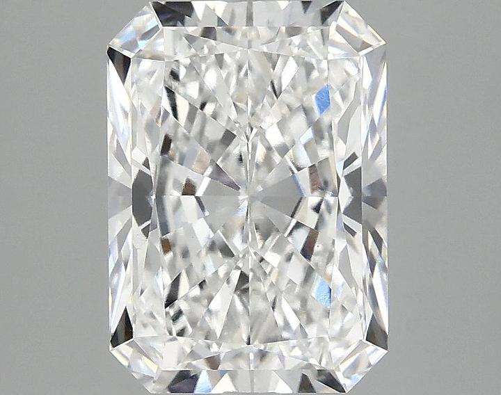 3.07 Carat Radiant Shaped Ideal Cut VVS2 IGI Certified Lab Grown Diamond