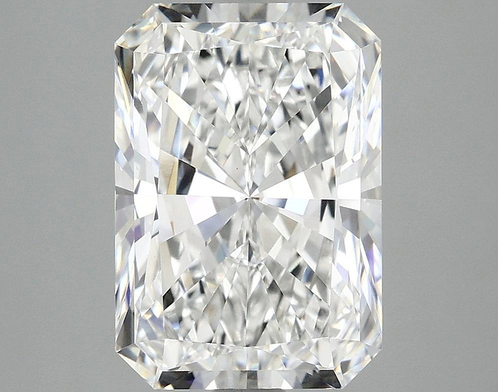 3.92 Carat Radiant Shaped Ideal Cut VS1 IGI Certified Lab Grown Diamond