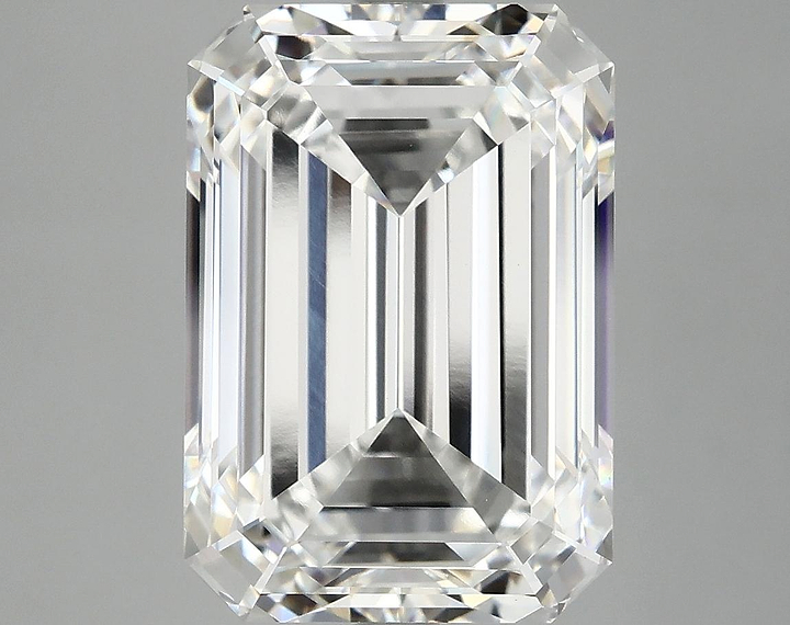 7.62 Carat Emerald Shaped Ideal Cut VS1 IGI Certified Lab Grown Diamond