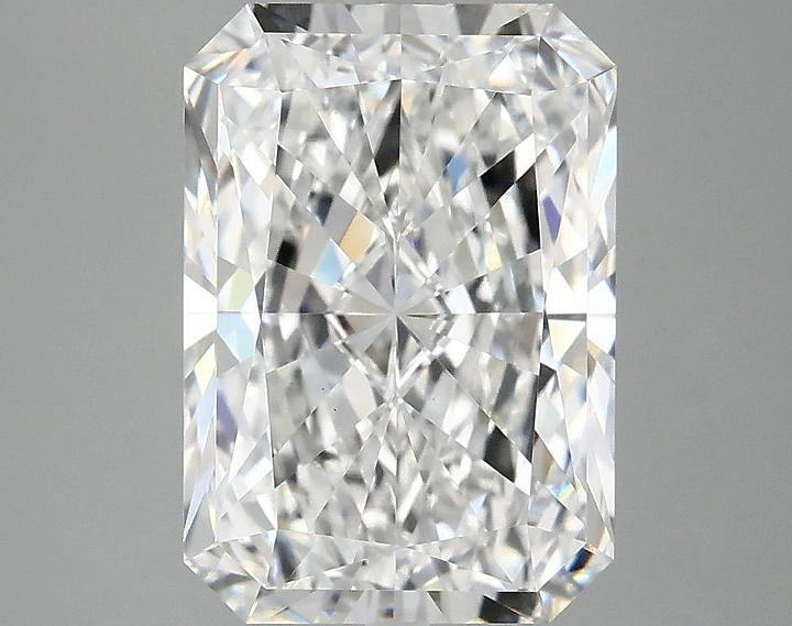4.05 Carat Radiant Shaped Ideal Cut VS1 IGI Certified Lab Grown Diamond