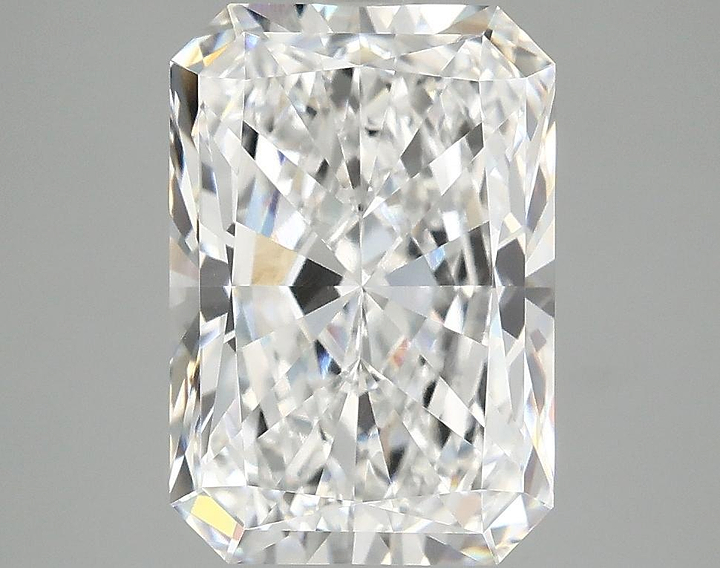 4.03 Carat Radiant Shaped Ideal Cut VVS2 IGI Certified Lab Grown Diamond