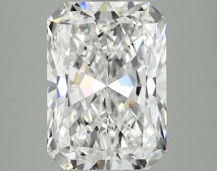 3.85 Carat Radiant Shaped Ideal Cut VVS2 IGI Certified Lab Grown Diamond