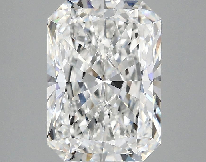 3.05 Carat Radiant Shaped Ideal Cut VVS2 IGI Certified Lab Grown Diamond