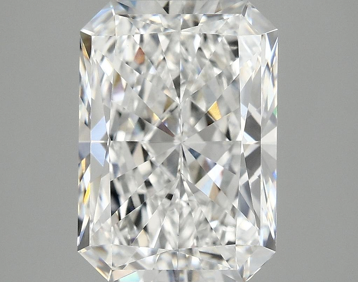 4.02 Carat Radiant Shaped Ideal Cut VVS2 IGI Certified Lab Grown Diamond