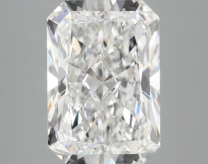 3.43 Carat Radiant Shaped Ideal Cut VS1 IGI Certified Lab Grown Diamond