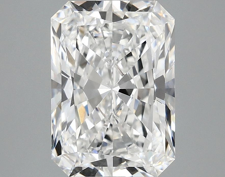 3.09 Carat Radiant Shaped Ideal Cut VVS2 IGI Certified Lab Grown Diamond