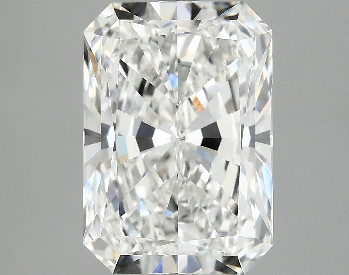 4.06 Carat Radiant Shaped Ideal Cut VVS2 IGI Certified Lab Grown Diamond