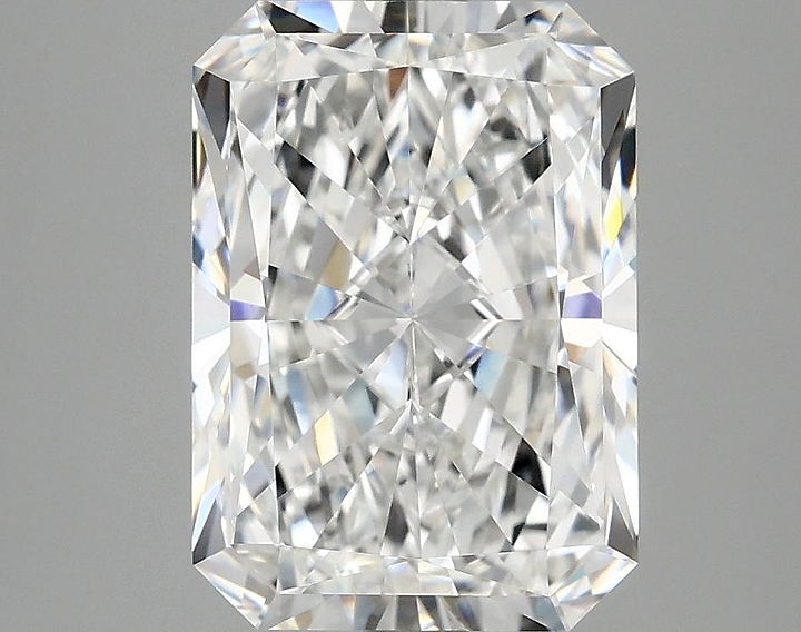 3.93 Carat Radiant Shaped Ideal Cut VVS2 IGI Certified Lab Grown Diamond