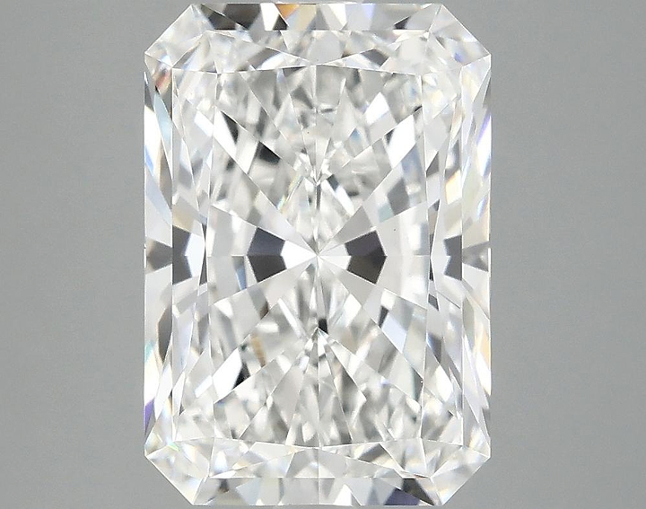 4.2 Carat Radiant Shaped Ideal Cut VVS2 IGI Certified Lab Grown Diamond