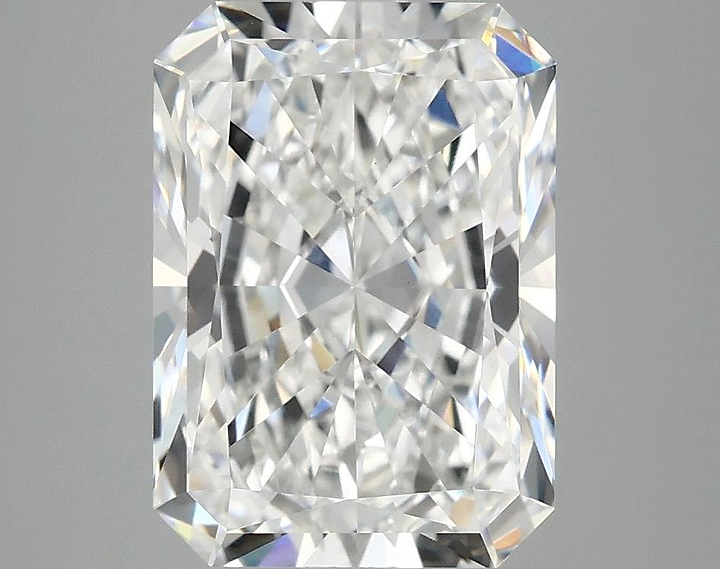 4.07 Carat Radiant Shaped Ideal Cut VVS2 IGI Certified Lab Grown Diamond