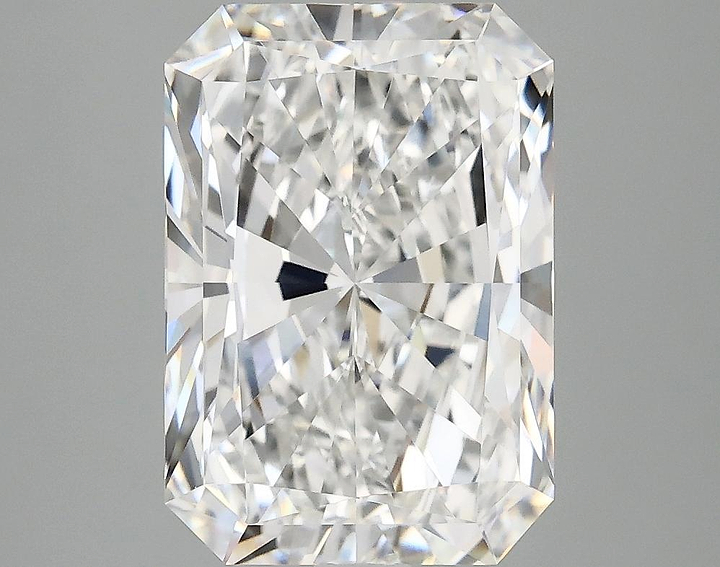 4.09 Carat Radiant Shaped Ideal Cut VVS2 IGI Certified Lab Grown Diamond