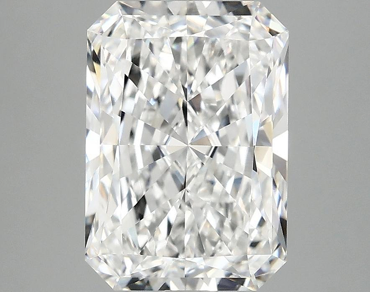 3.07 Carat Radiant Shaped Ideal Cut VVS2 IGI Certified Lab Grown Diamond
