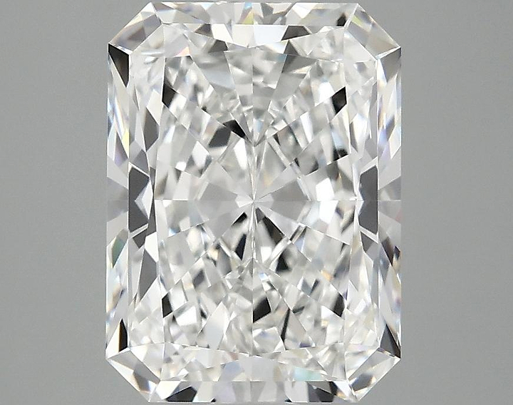 3.04 Carat Radiant Shaped Excellent Cut VVS2 IGI Certified Lab Grown Diamond