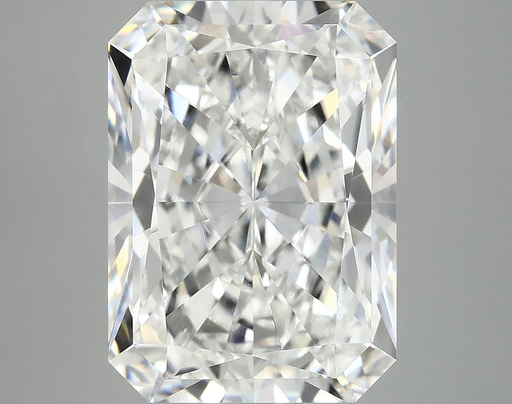 8.32 Carat Radiant Shaped Excellent Cut VVS2 IGI Certified Lab Grown Diamond