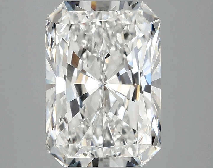 3.86 Carat Radiant Shaped Ideal Cut VVS2 IGI Certified Lab Grown Diamond