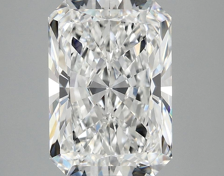 4.08 Carat Radiant Shaped Ideal Cut VVS2 IGI Certified Lab Grown Diamond