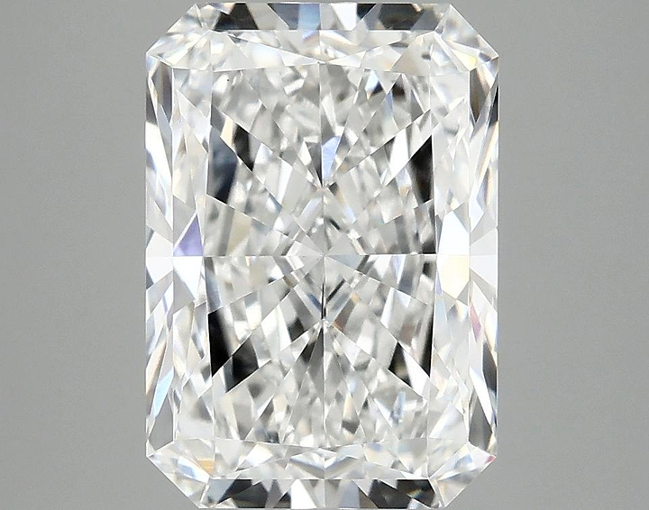 3.94 Carat Radiant Shaped Ideal Cut VS1 IGI Certified Lab Grown Diamond