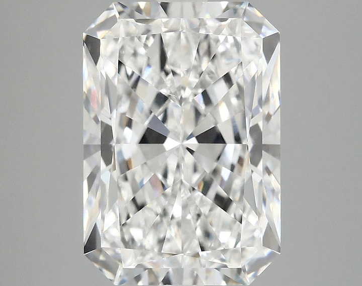 4.16 Carat Radiant Shaped Ideal Cut VVS2 IGI Certified Lab Grown Diamond