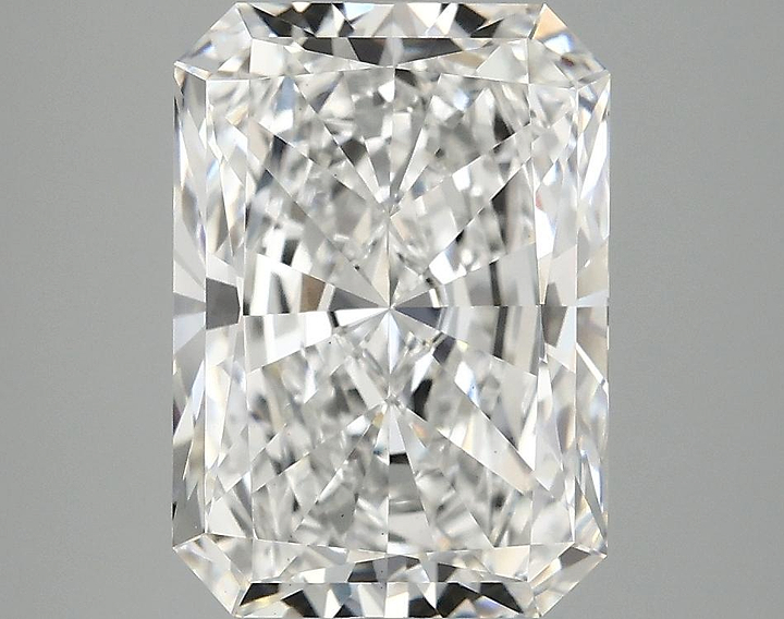 3.86 Carat Radiant Shaped Ideal Cut VS1 IGI Certified Lab Grown Diamond
