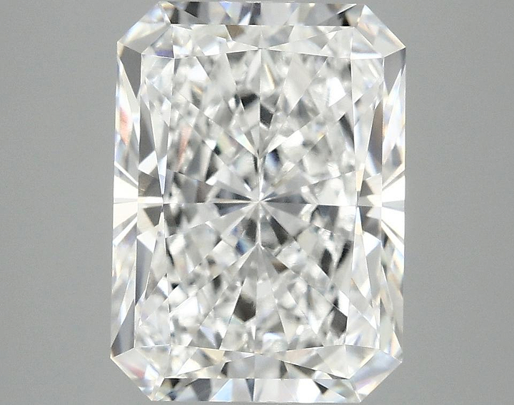 4.06 Carat Radiant Shaped Excellent Cut VS1 IGI Certified Lab Grown Diamond
