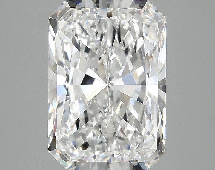 3.02 Carat Radiant Shaped Ideal Cut VVS2 IGI Certified Lab Grown Diamond